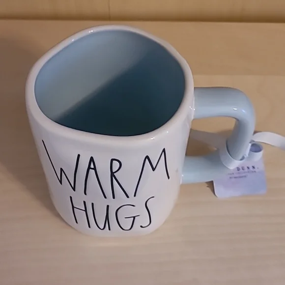 Rae Dunn Frozen Olaf Warm Hugs Mug - Picture 4 of 4